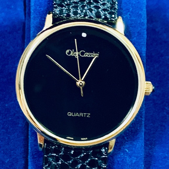 Black Quartz Diamond Watch - Picture 2 of 3